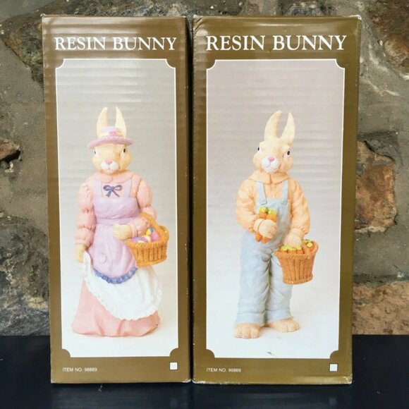 Vintage Set of 2 Peter Rabbit Mrs Rabbit Resin Easter Bunny Figures Figurines - Picture 2 of 5
